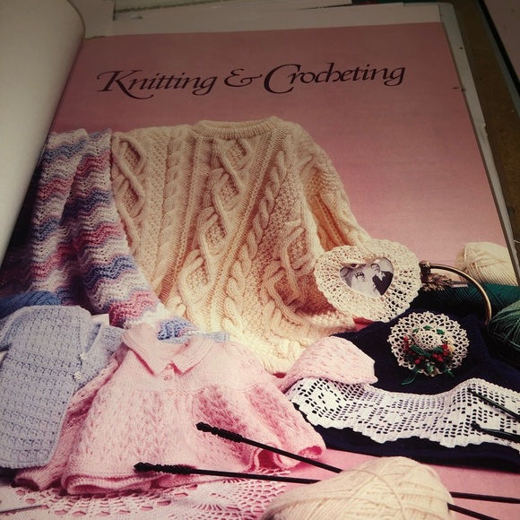 A Treasury of Needlecrafts- over 100 easy-to-make projects- hardcover - - Picture 3 of 10